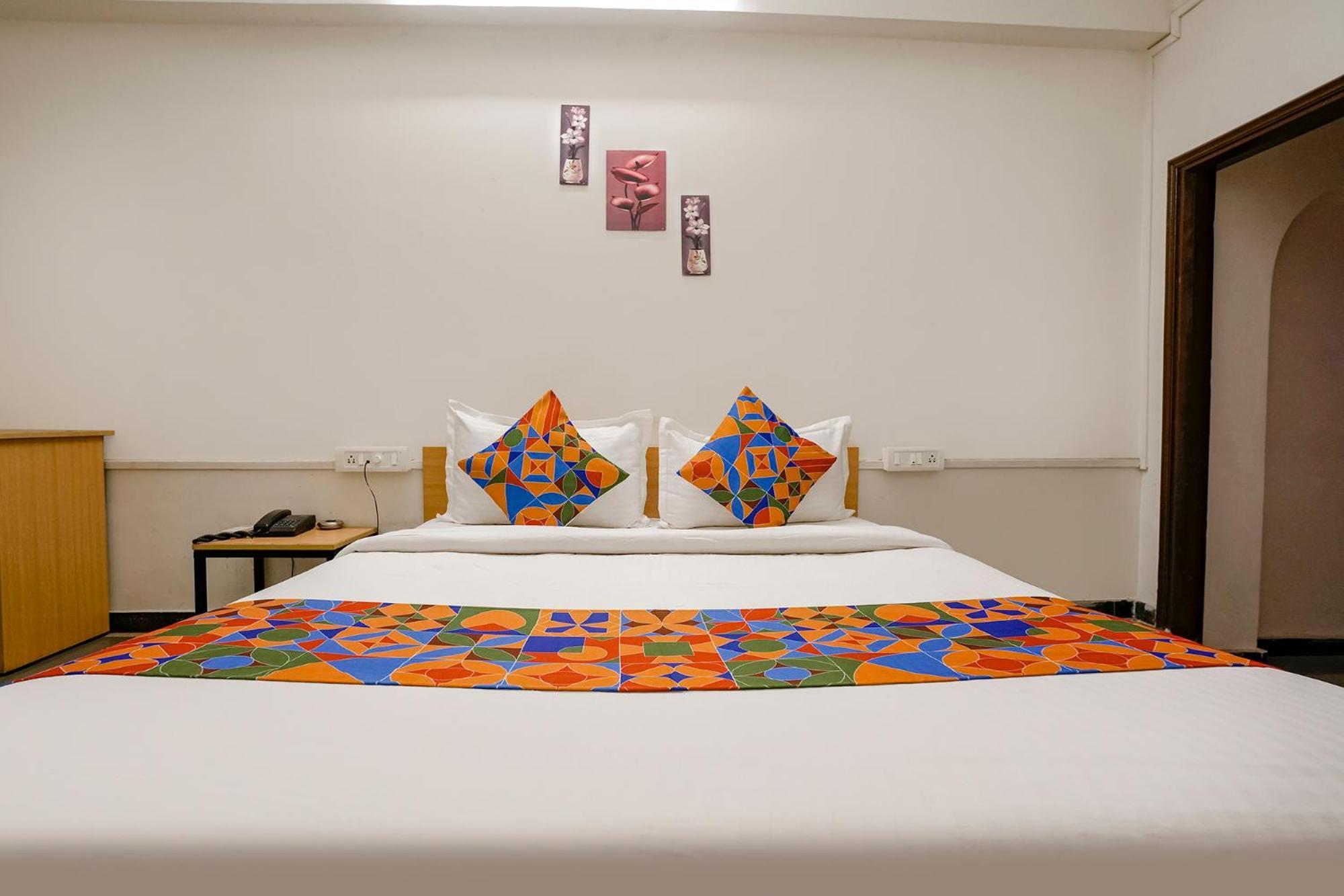 Fabhotel Saubhagya Inn Nashik Exterior photo